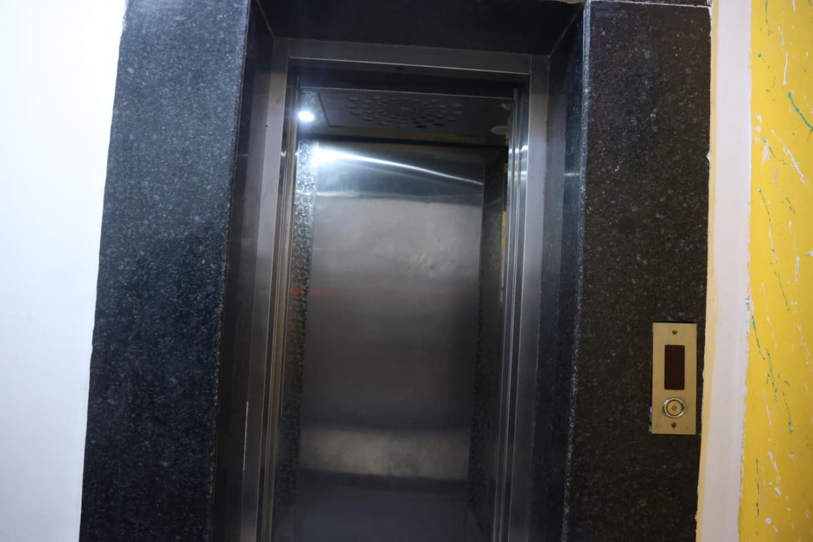 Hotel Grand Father آغْرا المظهر الخارجي الصورة