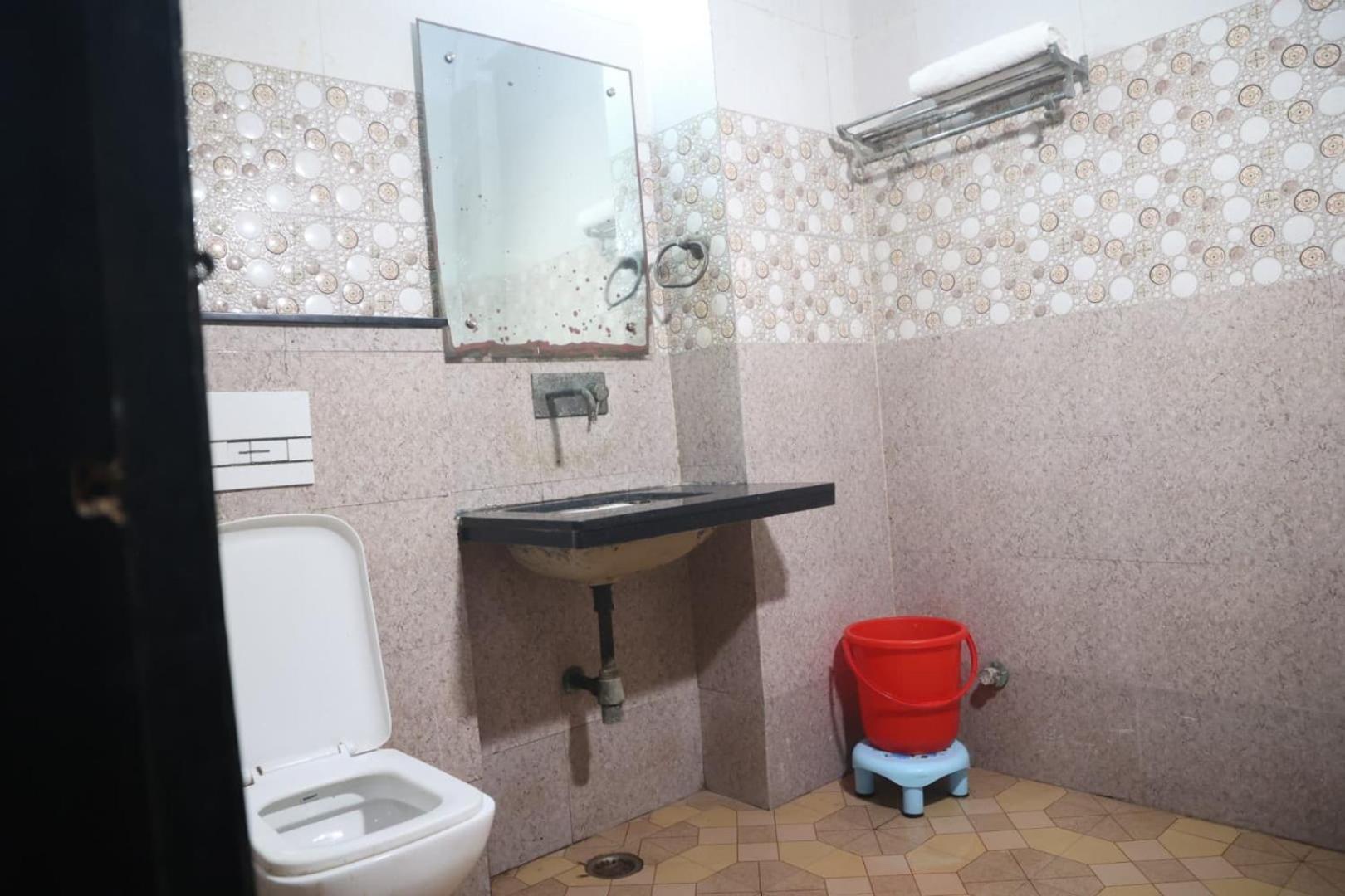 Hotel Grand Father آغْرا المظهر الخارجي الصورة